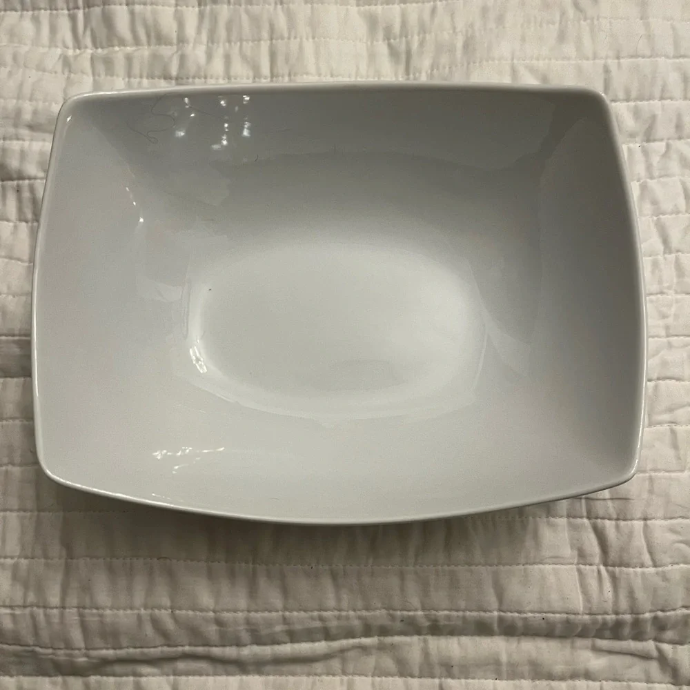 Fitz & Floyd Nevaeh White (Bone) serving bowl